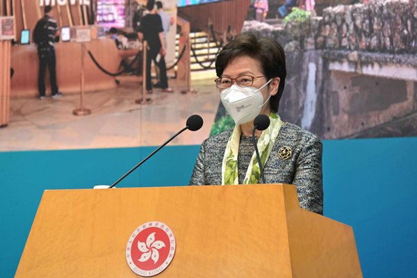 特首：做好兩屆政府交接工作