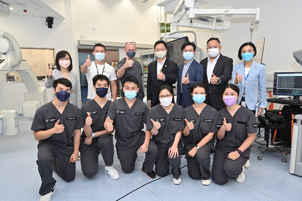 薛永恒參觀醫療創新技術中心