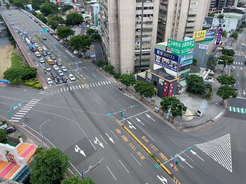 桃市首設「多功能科技執法」測試6天-偵測6764件違規