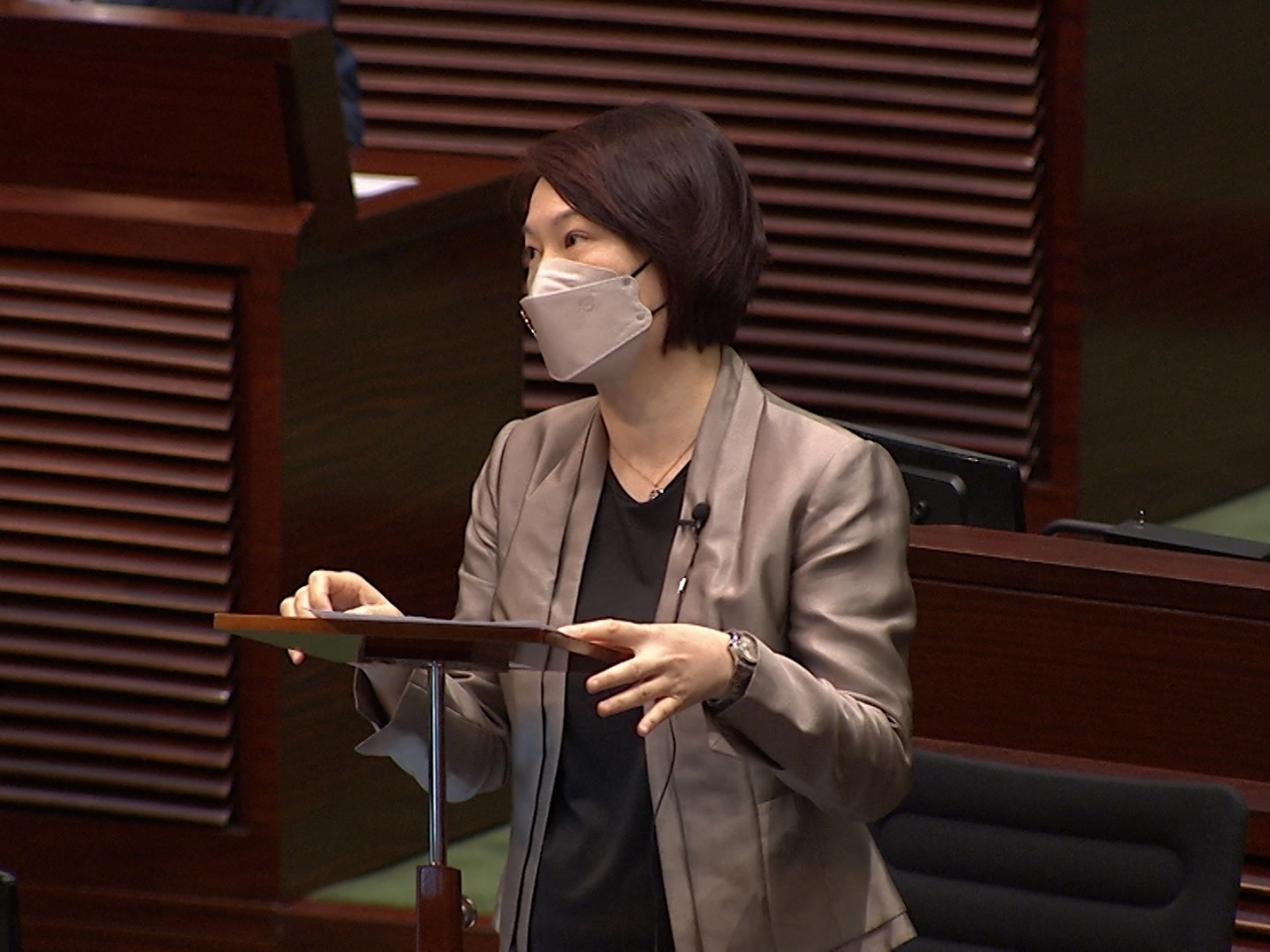 立法會就習近平講話進行六小時辯論 – 香港電台