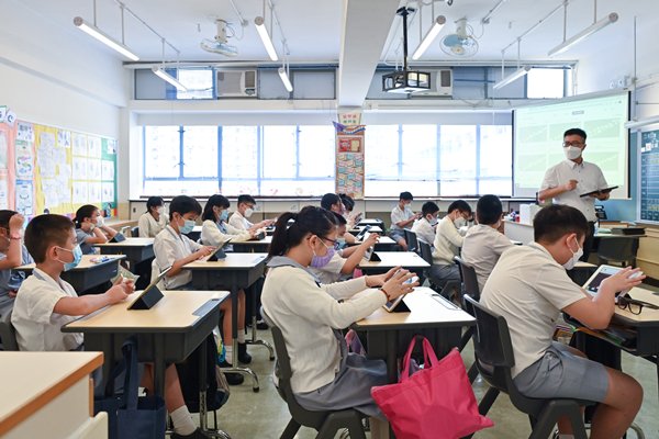 從小培養青少年國民身分認同