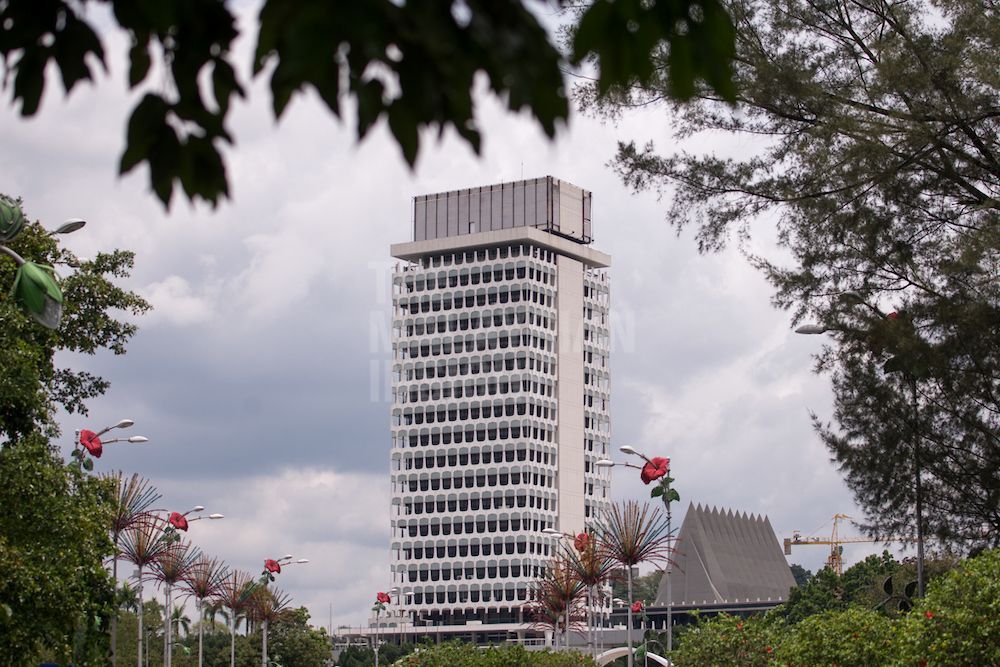 儘管面臨挑戰，但首次擔任國會議員的人希望繼續服務