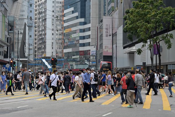 新冠個案續增逾四千宗