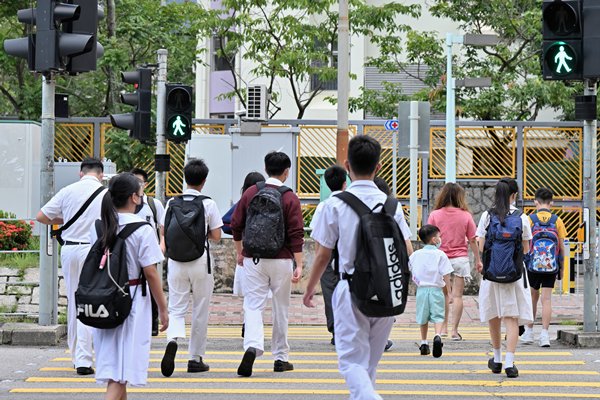 基礎教育應聚焦本地學生