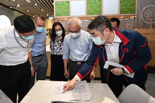 謝展寰了解火鍋店改善通風措施