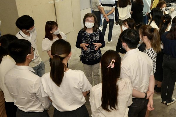 楊河北尹勉實習生為國做貢獻