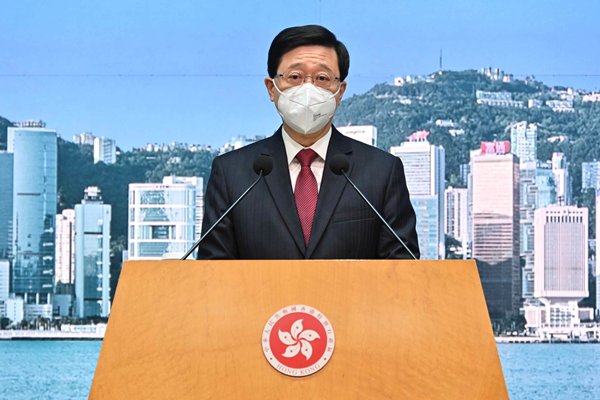 疫情升溫，不要猶豫接種疫苗
