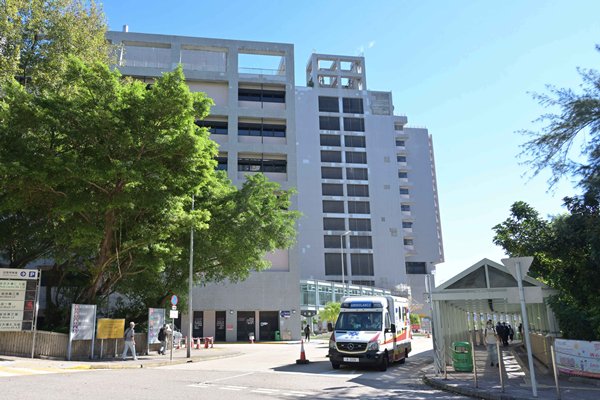 東區醫院現感染群組