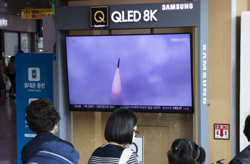 日本海岸警衛隊稱朝鮮發射了兩枚明顯的彈道導彈