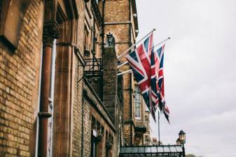 英國政府取消45%的最高稅率減稅