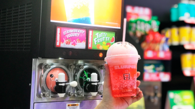 7-11-馬來西亞推出全新草莓酸奶-slurpee-口味