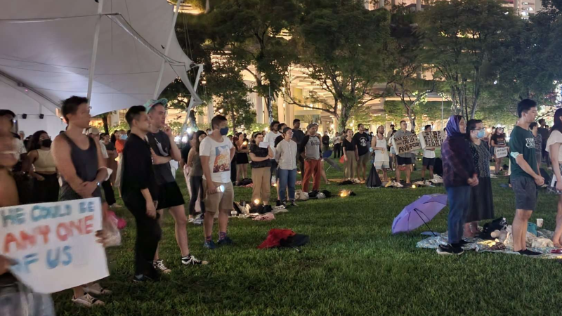 根據-mha-的說法，新加坡人讚成死刑，該地區的其他人也贊成