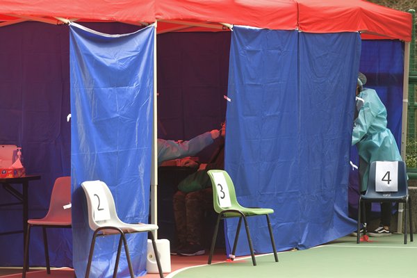 龍豐花園c座五人違強檢公告