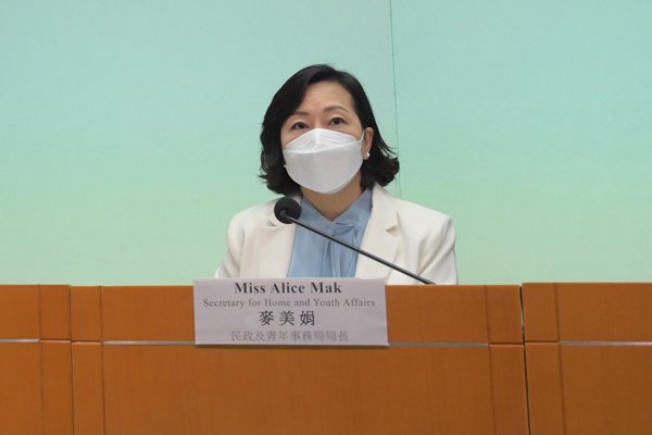地區關愛隊與區議會職能不重疊