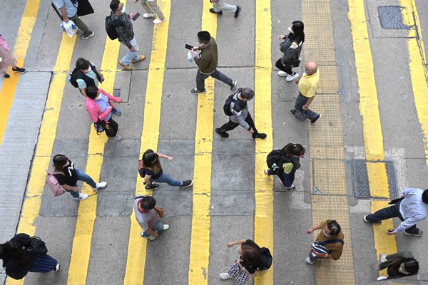新冠陽性本地個案增約六千一宗
