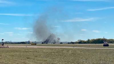 老式飛機在德克薩斯航空展相撞後六人死亡