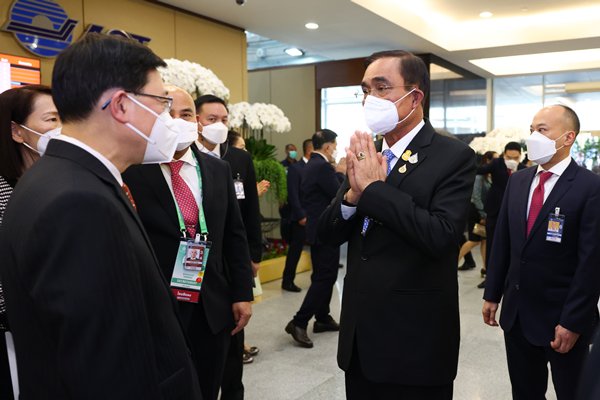 李家超開始訪問泰國曼谷