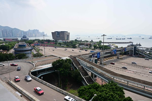 政府擬明年調整過海隧道收費
