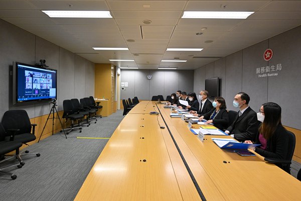 盧寵茂介紹施政報告醫療衞生政策