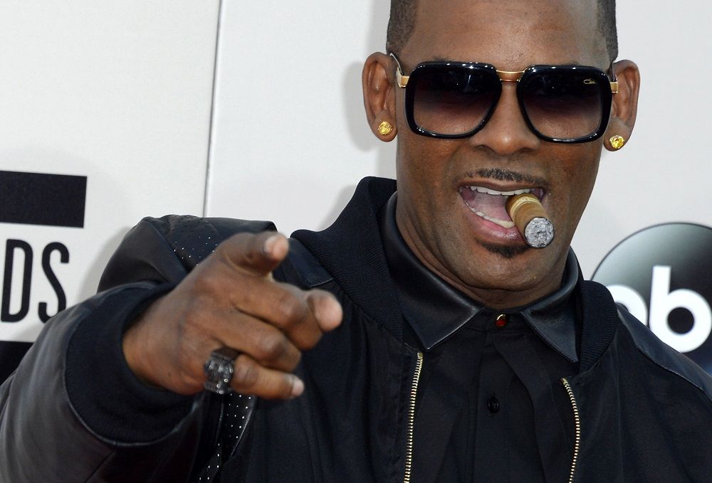 被監禁的-r&b-明星-r.-kelly-的盜版專輯出現在-spotify-和-apple-music-上