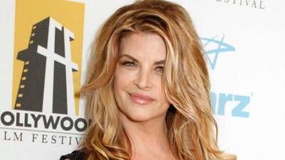 好萊塢記得已故的-kirstie-alley