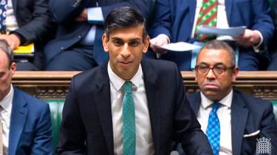 “夠了”：英國首相宣布打擊非法移民