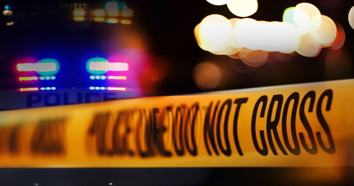 芝加哥隱蔽攜帶架遭到槍擊並未命中，然後射殺了兩名嫌疑人