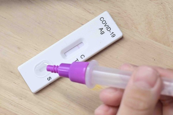 香港新增近萬宗新冠個案