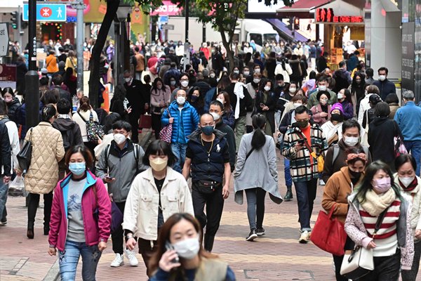 超過10,000人感染新冠病毒