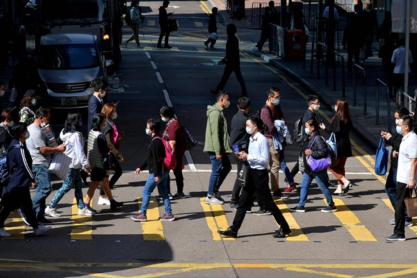 本港人口平均年增0.8%