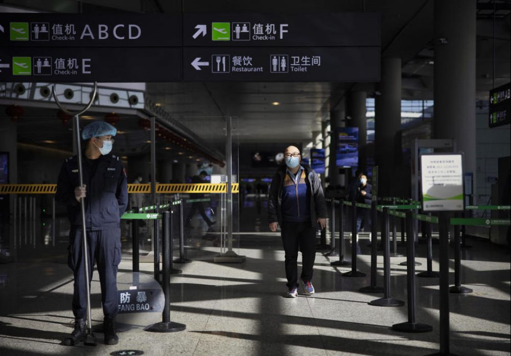 哪些國家/地區對來自中國的旅客實施了新的-covid-規定？