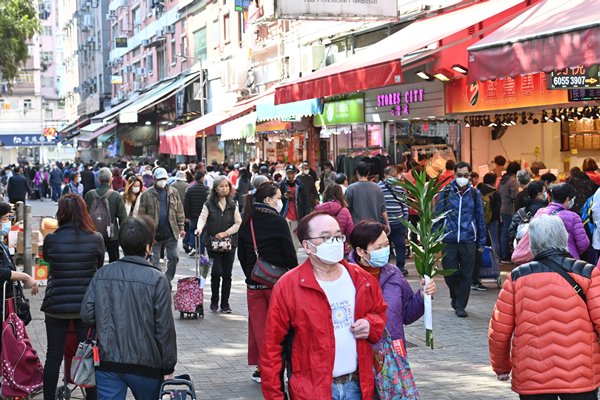 本地近9000宗新冠個案