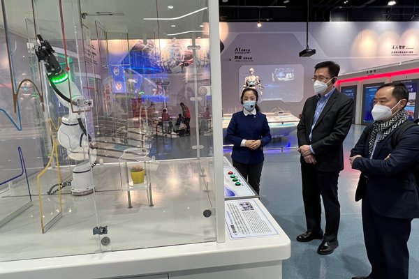 孫東北京參觀中國科學技術館