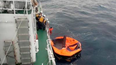 貨船在日本海域沉沒-兩人死亡九人失踪