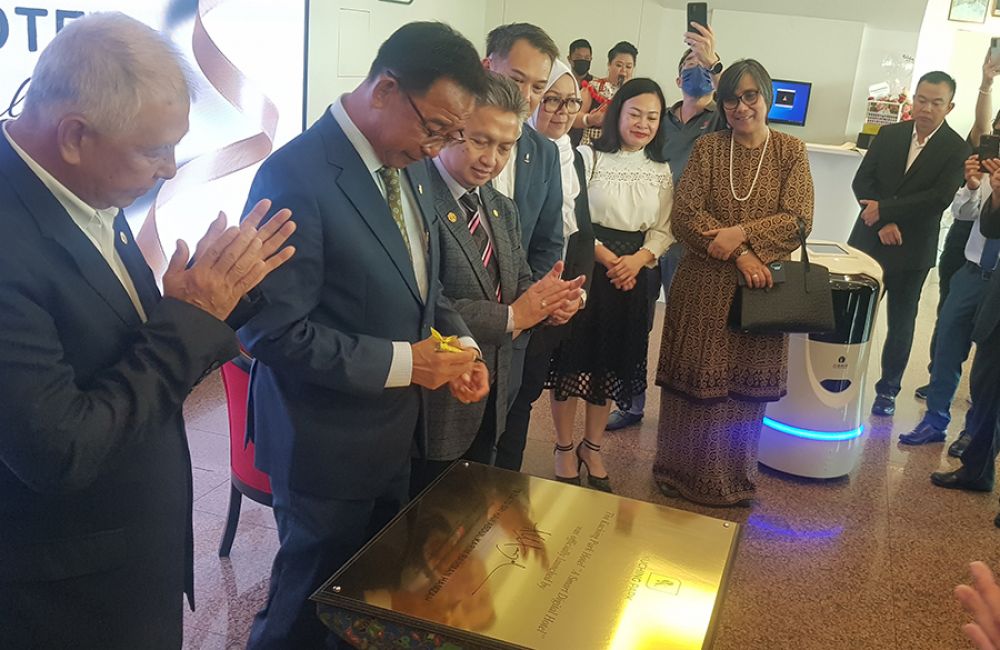 砂拉越部長說，將旅遊業恢復到暫停狀態