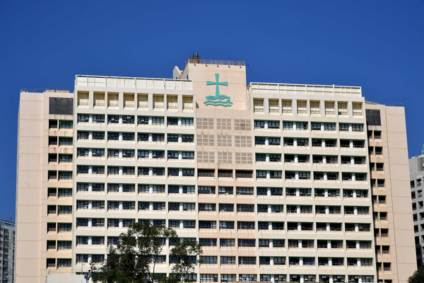 螺絲問題可能影響另外三個手術燈