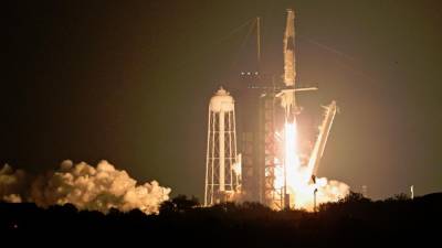 spacex-為-nasa-發射最新的空間站機組人員進入軌道
