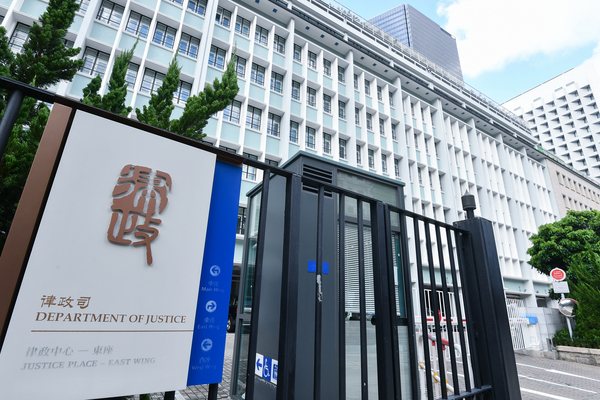 張國鈞星期日啟程訪歐