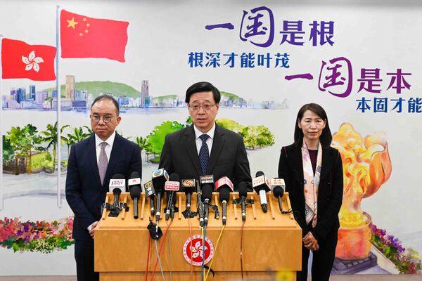 特首：感謝中央部委支持香港特區
