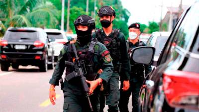泰國警方擊斃槍手，槍手在對峙-15-小時後殺死-3-人