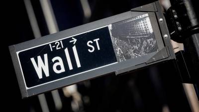 危機動搖華爾街銀行家已經辭去艱難的就業市場