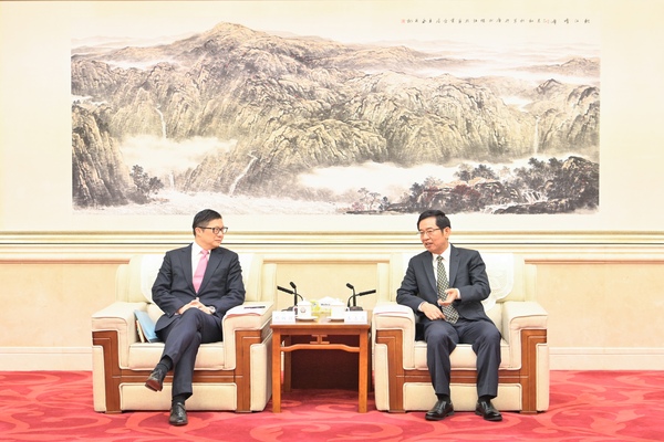 鄧炳強訪穗深
