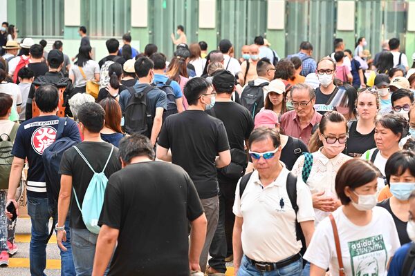 政府調低新冠疫情應變級別
