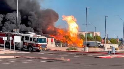 消防部門：丙烷罐爆炸後美國鳳凰城機場附近發生火災