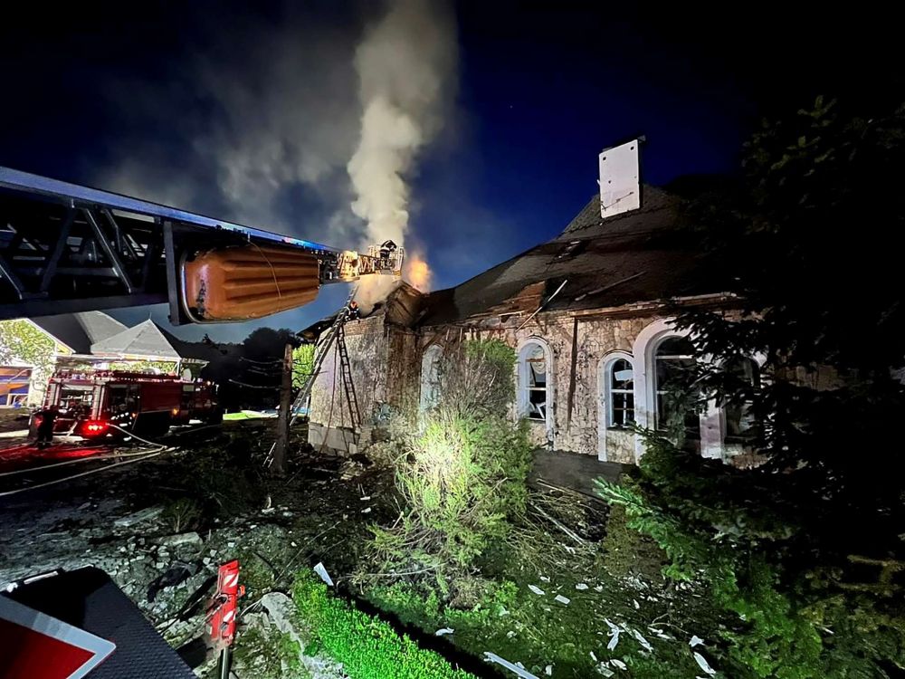russia-strikes-kyiv,-grain-export-route-on-danube