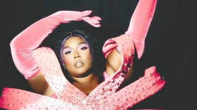 lizzo-faces-harassment-and-discrimination-charges