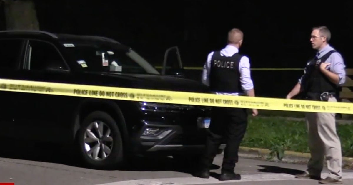 uber-driver-shoots-two-armed-robbers,-returning-fire-as-they-fled-the-scene