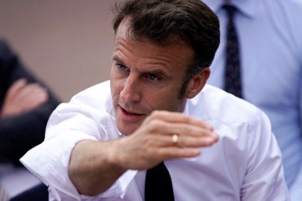 macron-mulling-referenda-to-break-parliament-deadlock