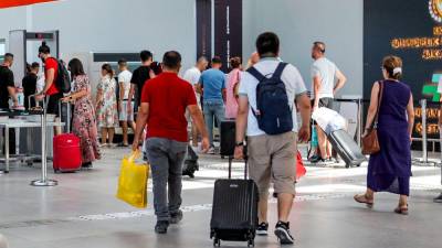 new-airport-sparks-unlikely-dreams-in-isolated-north-cyprus