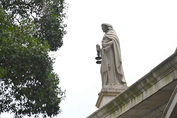 無律師代表民事程序法律諮詢優化